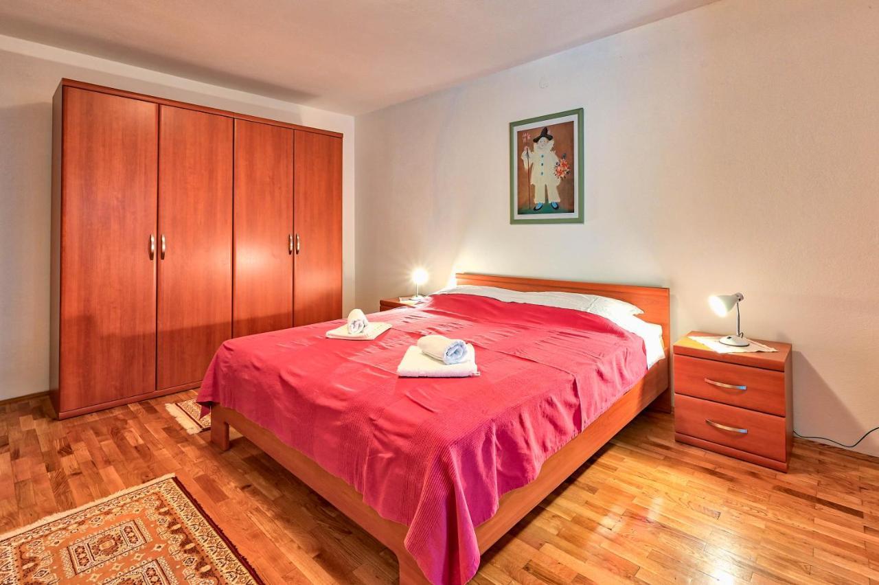 Iby Apartment Pula Extérieur photo